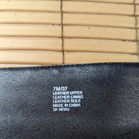 Saks Fifth Avenue women's Brown leather 18" Tall riding Boots Size 7M 13" calf. - Picture 9 of 11